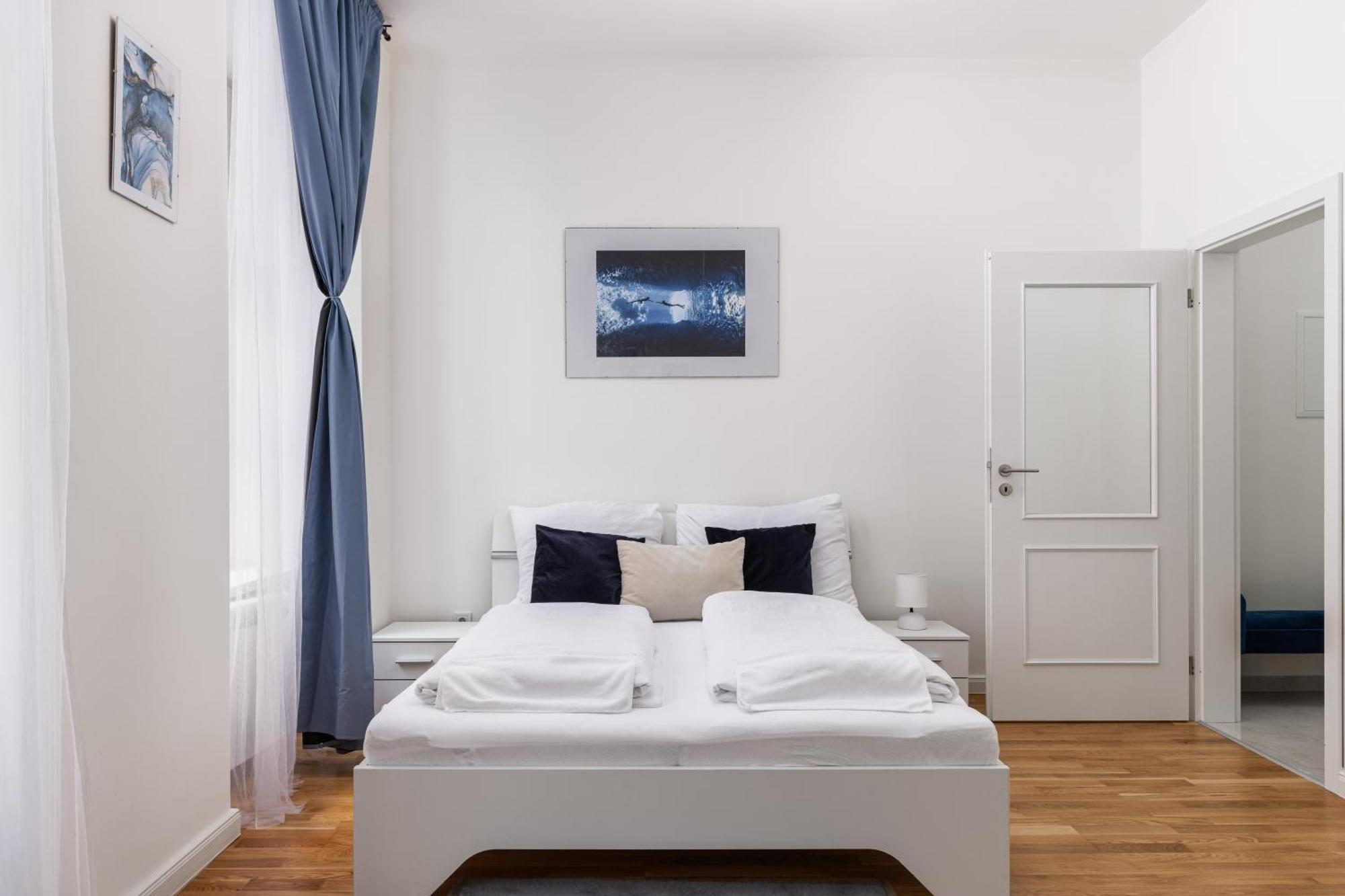 Stay2Gether Blue Vibe Studio - Metro Florenc Praga Exterior foto